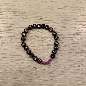 Taylor Swift French Friendship Bracelet
